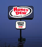 Honey Dew, Plainville MA, Illuminated Pylon Sign